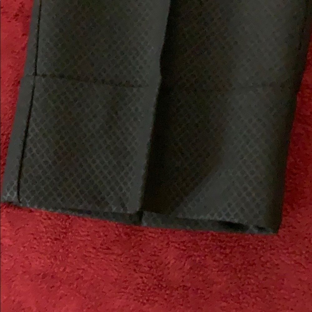Bebe cuffed capri’s - Picture 6 of 8